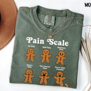 Fa La Hospital Scrub Life Christmas Nurse Graphic T-Shirt