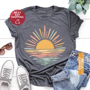 Retro Sunset Nature And Lover Gift Graphic T-Shirt