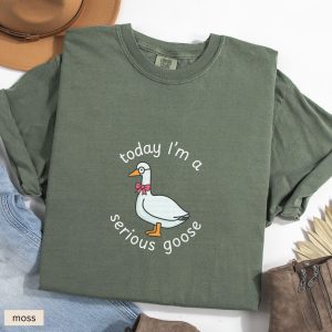 Funny Goose Nerdy For Teachers Bookish Gift Graphic T-Shirt