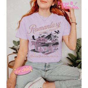 Romantasy Reader Fantasy Romance Merch Graphic T-Shirt