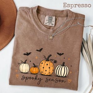 Spooky Season Pumpkin Halloween Cute Fall Graphic T-Shirt