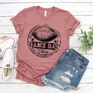Game Day Vibes Football Sunday College Graphic T-Shirt