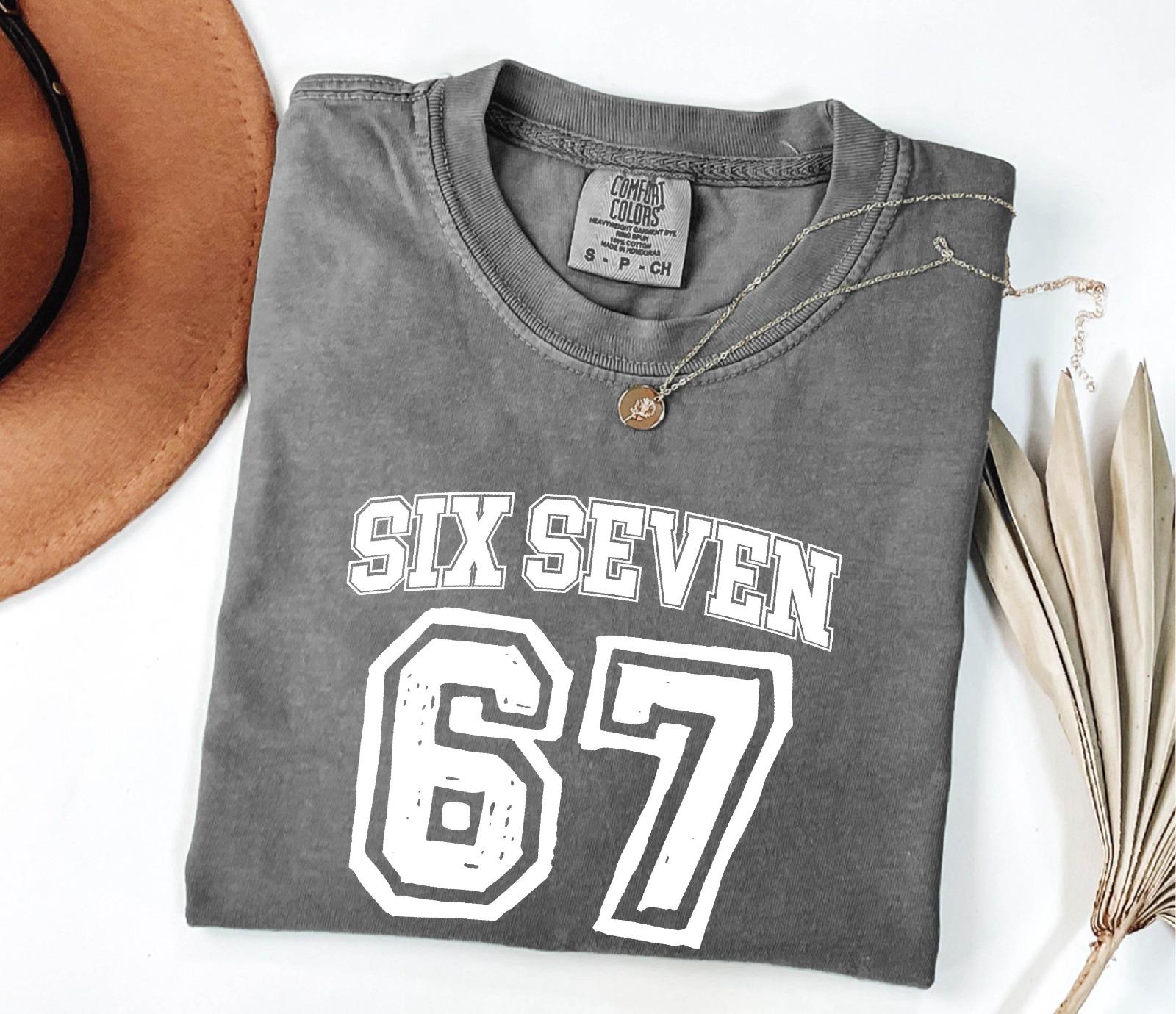 Six Seven 6 7 Funny Number Meme Viral Saying Graphic T-Shirt
