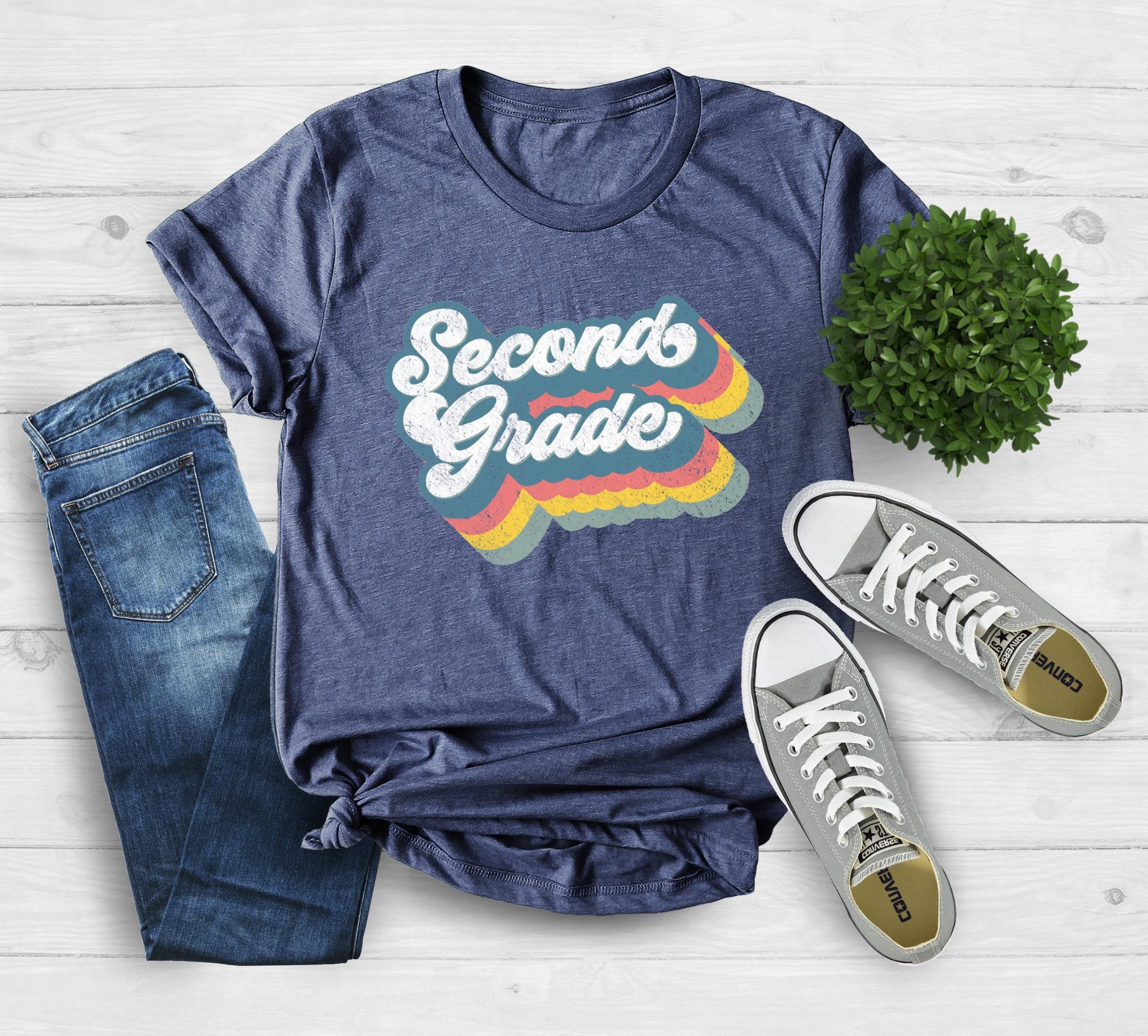 Second Grade Teacher Retro 2Nd Gift Graphic T-Shirt
