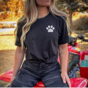 Best Seller Dog Paw Pocket Mom Lover Gift Mama Graphic T-Shirt